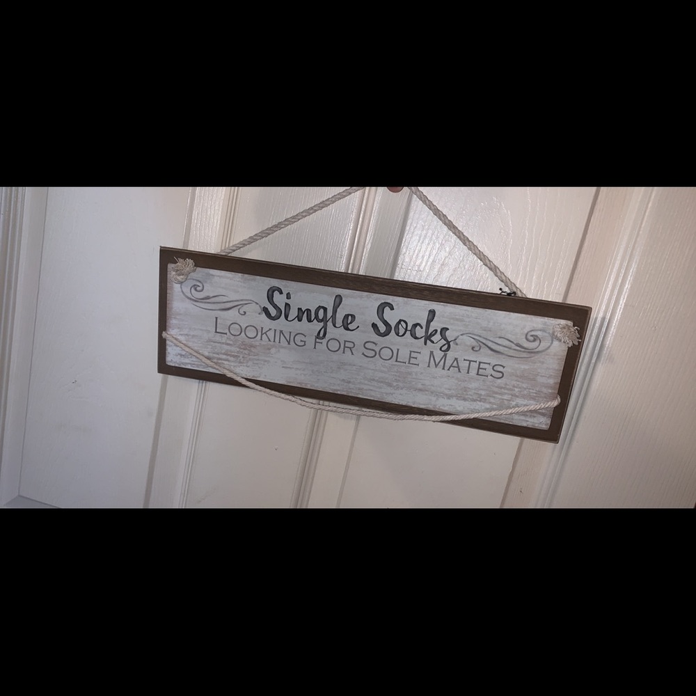 Single sock sign
